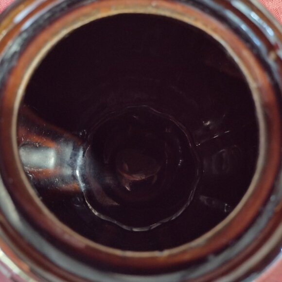 Hand-painted Ceramic Tea Pot – Brown, Gold, and Floral Design, Made in Japan - Picture 5 of 10